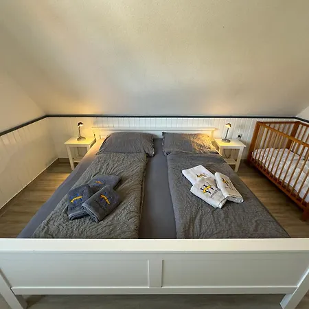 Haus Sirilund Oberdeck - Friesische Gemuetlichkeit Apartment Wangerooge